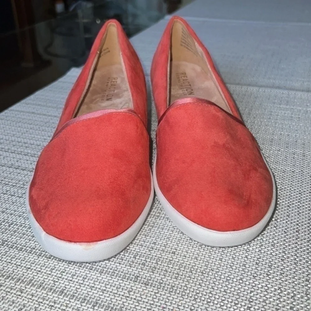 Kenneth Cole “Reaction” Farrah Sneakers, coral 🪸 color , size8M